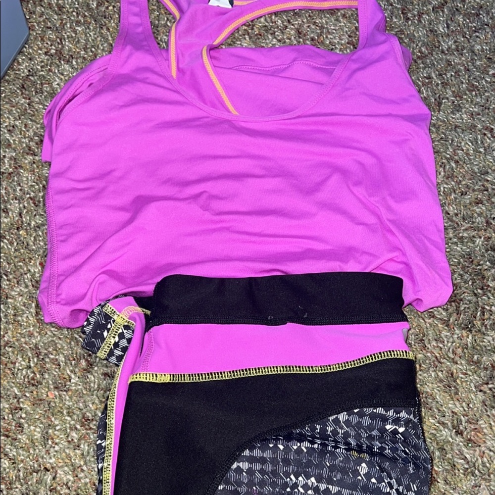 workout leggings (capri) with matching tank